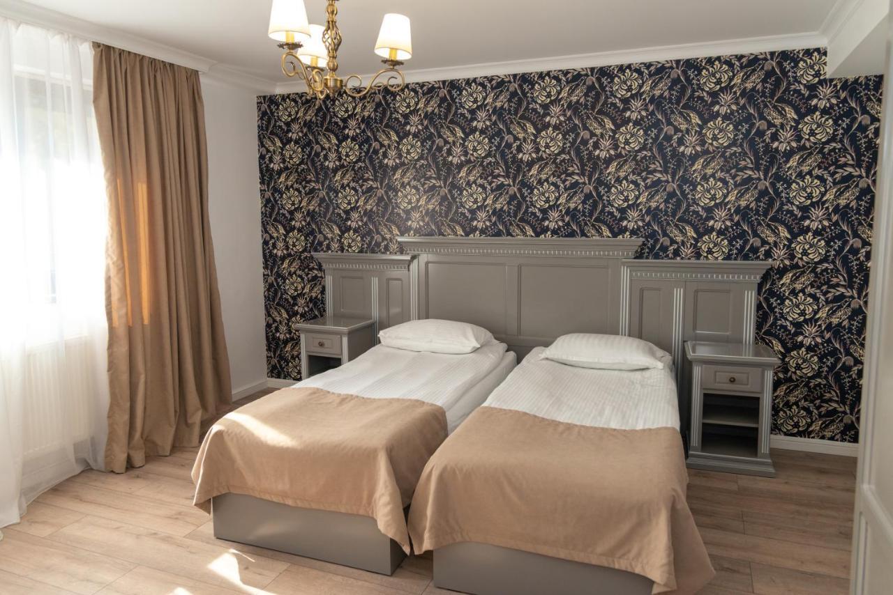 Carul Din Stele Hotel Coţofenii din Faţă Bagian luar foto